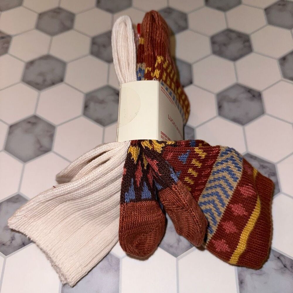 Lucky Brand Women’s Everyday Comfort Boot Socks Patterned 2 Pairs NWT - Picture 4 of 5